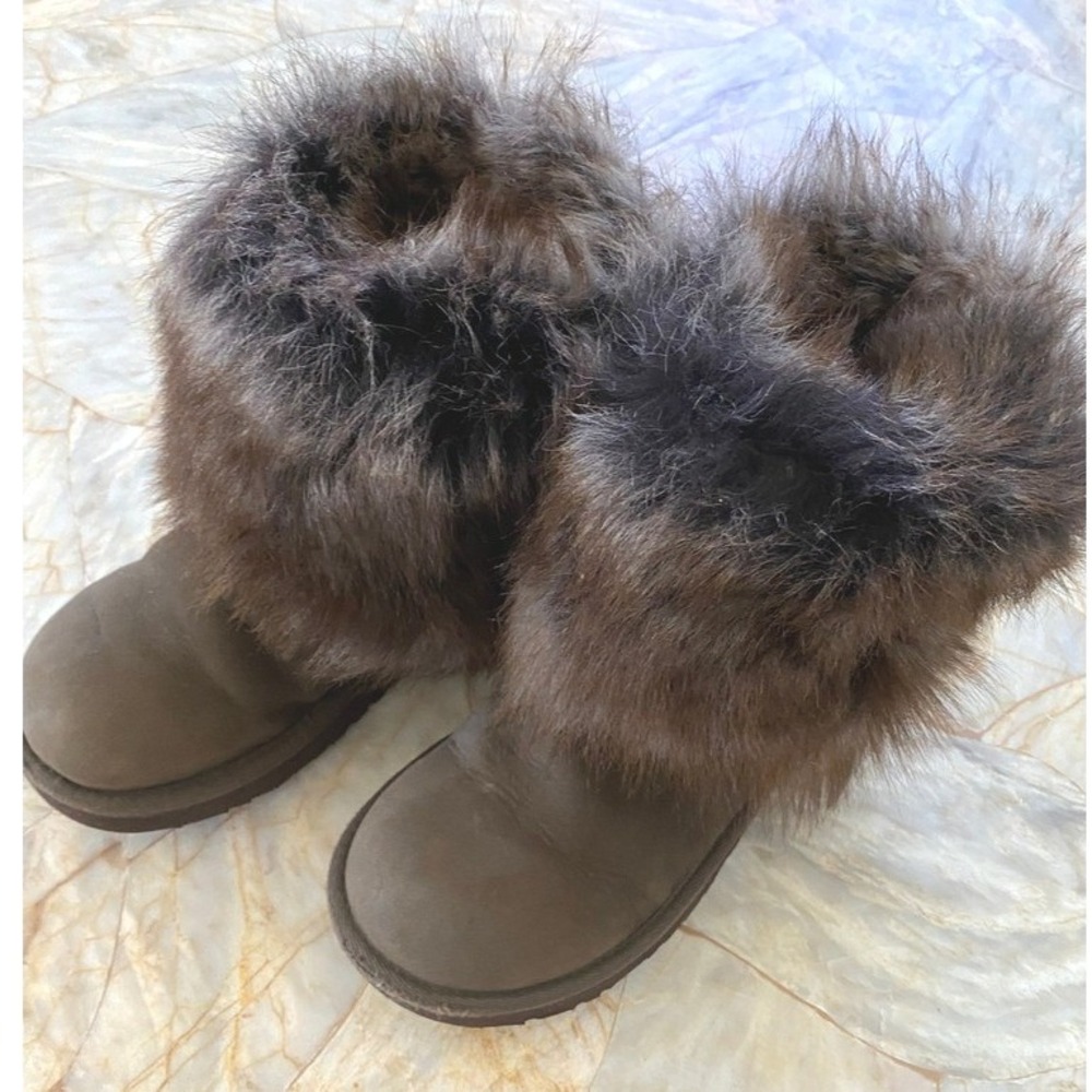 UGG Kids 1008178K Brown Suede Faux Fur Trim Winter Boots Size 2 USA - Picture 16 of 16